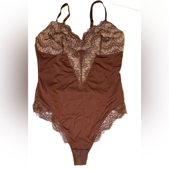 NEW Lace Smoothing Shaper - Picture 4 of 12